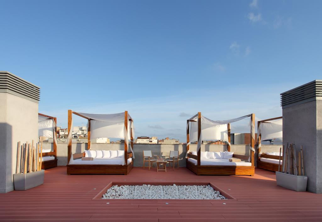Castro Exclusive Residences Spa Sagrada Familia Барселона Екстериор снимка