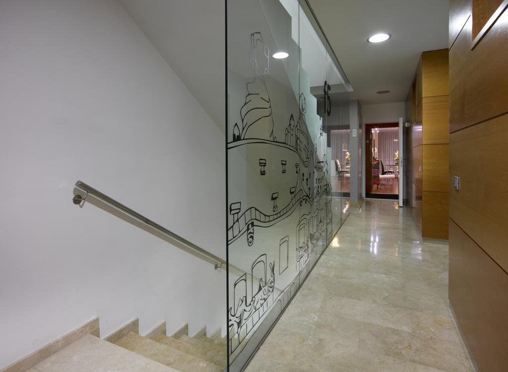 Castro Exclusive Residences Spa Sagrada Familia Барселона Екстериор снимка