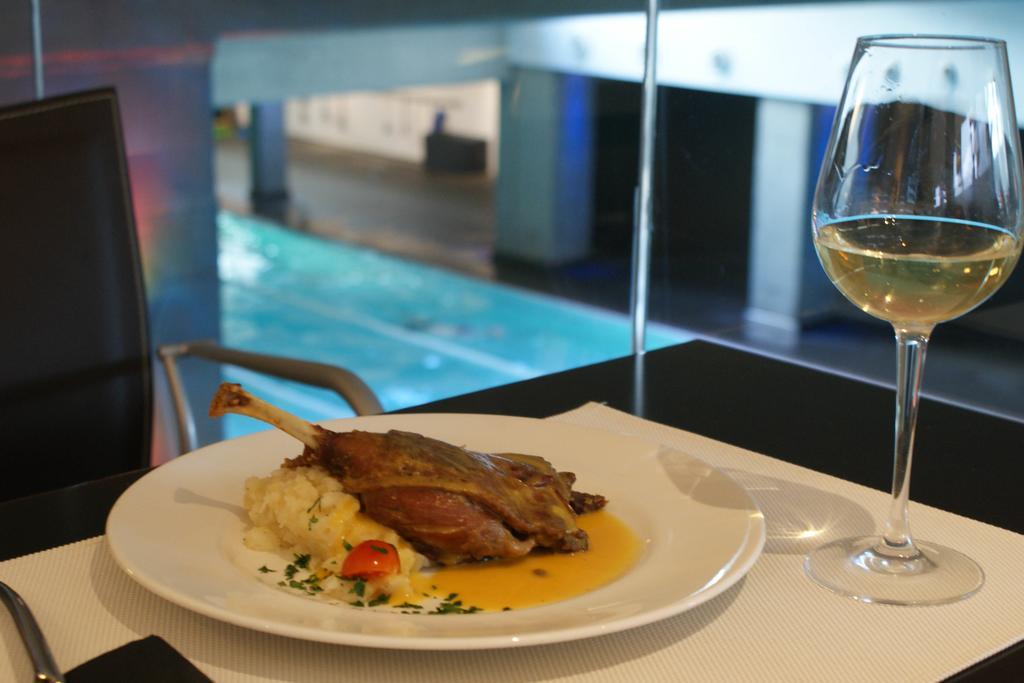 Castro Exclusive Residences Spa Sagrada Familia Барселона Екстериор снимка