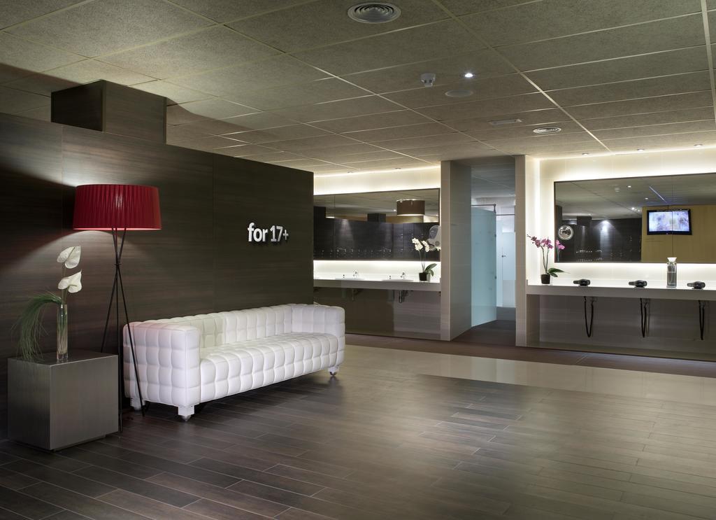 Castro Exclusive Residences Spa Sagrada Familia Барселона Екстериор снимка