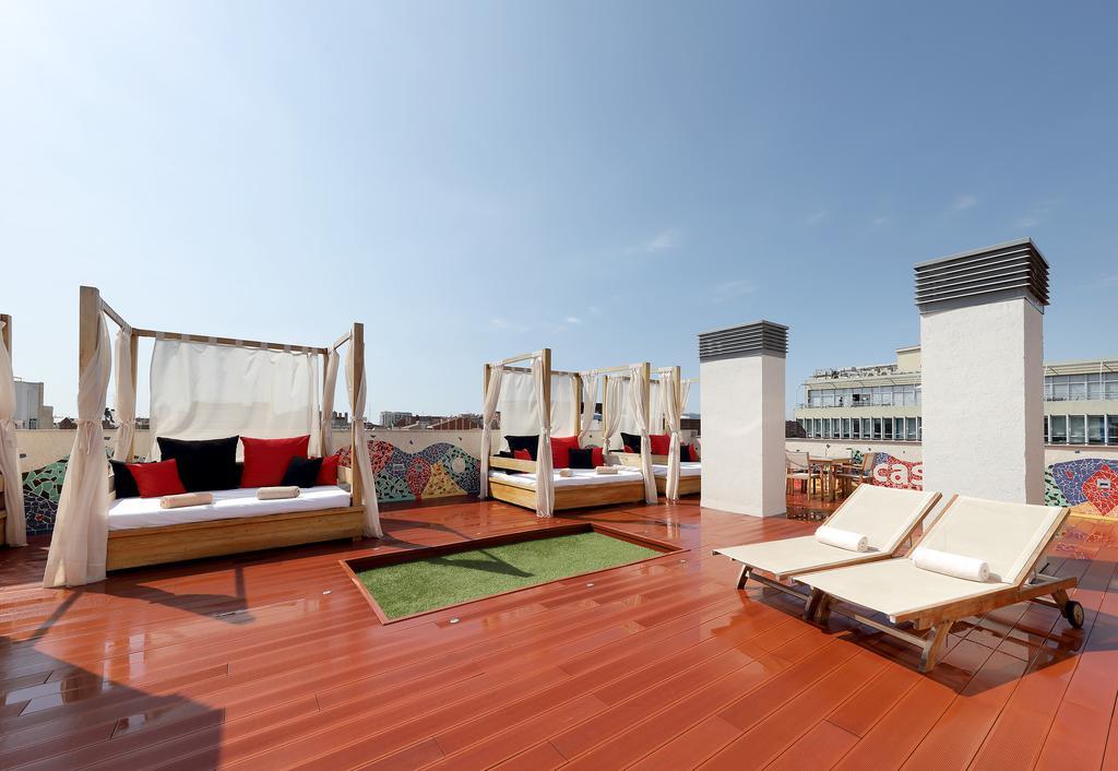 Castro Exclusive Residences Spa Sagrada Familia Барселона Екстериор снимка