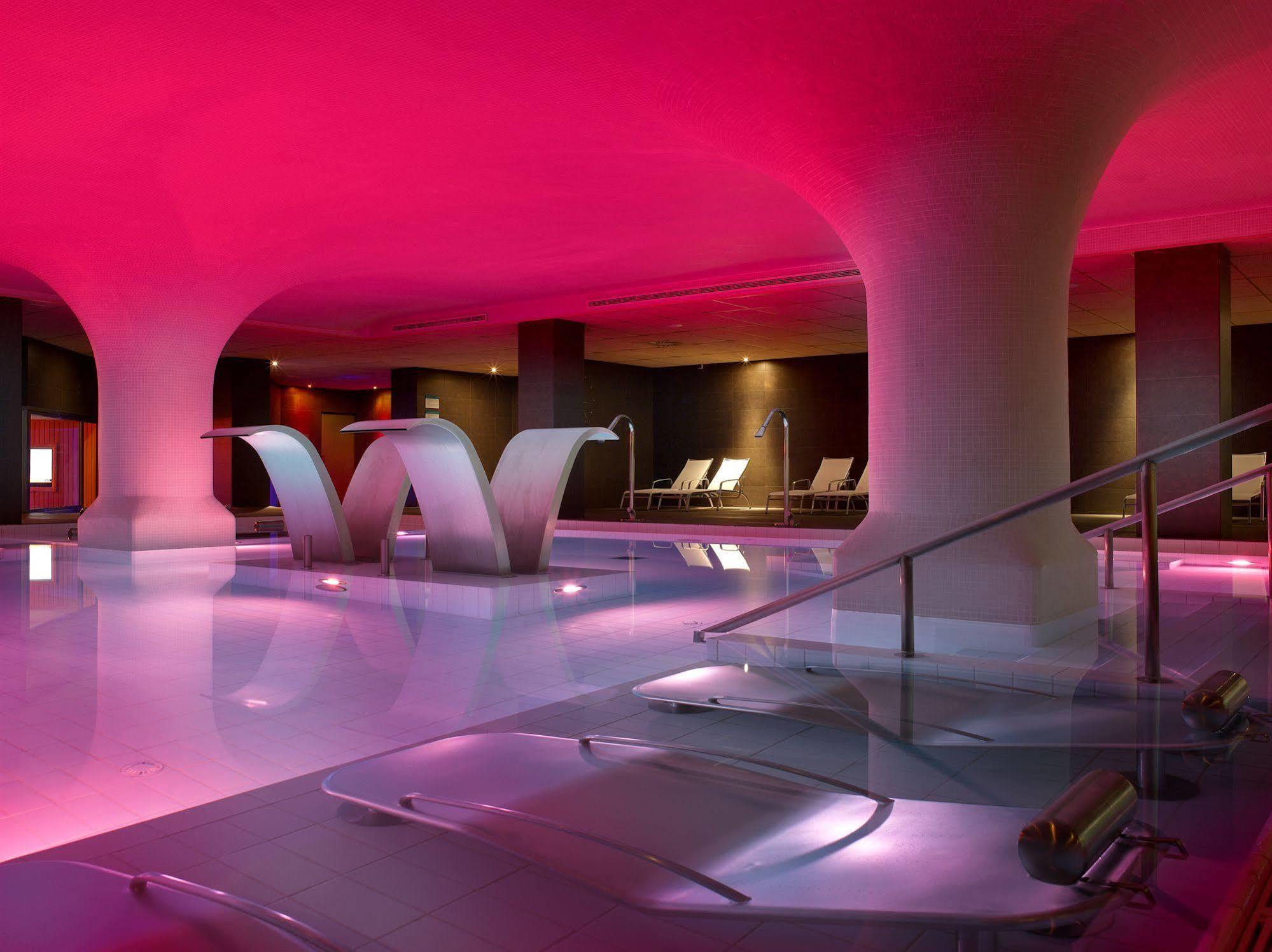 Castro Exclusive Residences Spa Sagrada Familia Барселона Съоръжения снимка